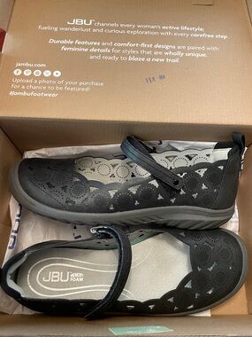 New JBU Black Shimmer Laser-Cut Mary Jane Flats
